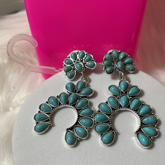 8 Other Reasons Cow Girl Statement Earrings - Picture 14 of 14